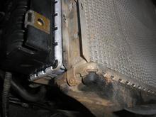 Missing Radiator brackets? Who has a picture of complete one for my 1998 S70