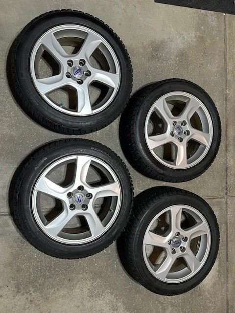 Wheels and Tires/Axles - 4 General 215/50R 17 Altimax Arctic snow tires - near zero wear - Elizabeth NJ - Used - All Years Any Make All Models - Elizabeth, NJ 07036, United States