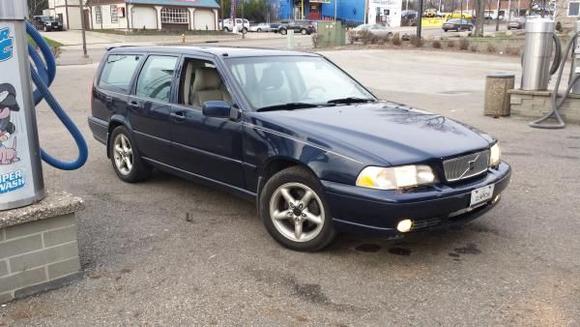 20150412 192827

my current volvo as of April 2015