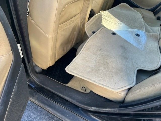 2004 Volvo V70 - 2004 V70R - 6 speed Manual - Gurnee, IL - Used - Lindenhurst, IL 60046, United States