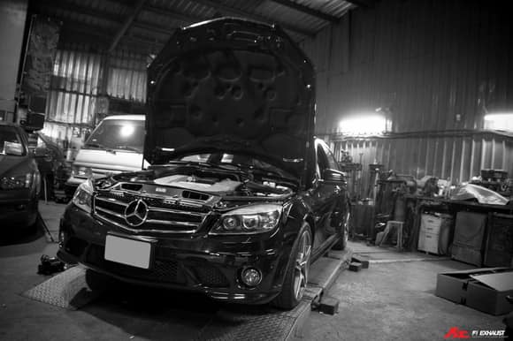Mercedes-Benz W204 C63 ready to install Fi Exhaust