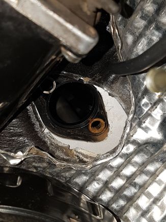 Note the plate behind the heat shield.To get a Dremel to it was an exercise.