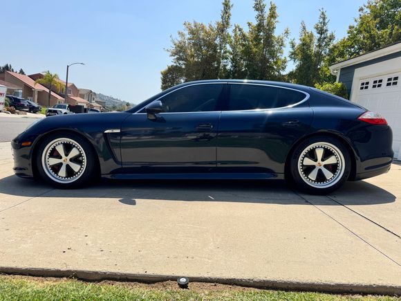 2011 Panamera 4 with 19" Fuchs replicas.