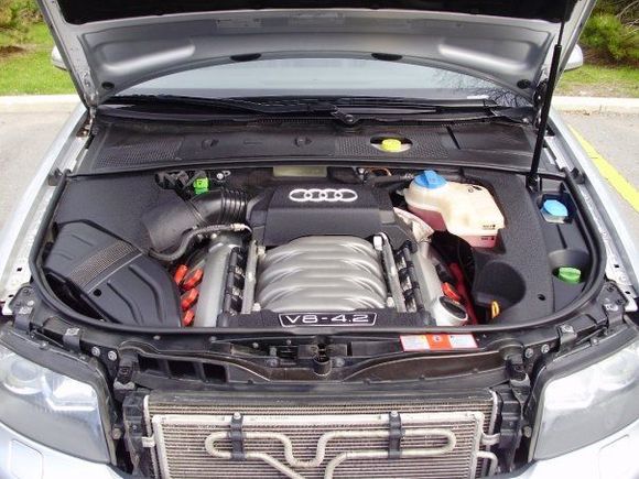 2004 S4 007