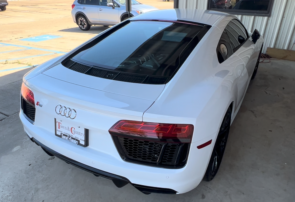 2018 Audi R8 - Audi R8 5.2 - Used - VIN WUABAAFX6J7902406 - 15,011 Miles - 10 cyl - AWD - Automatic - Coupe - White - Shreveport, LA 71105, United States
