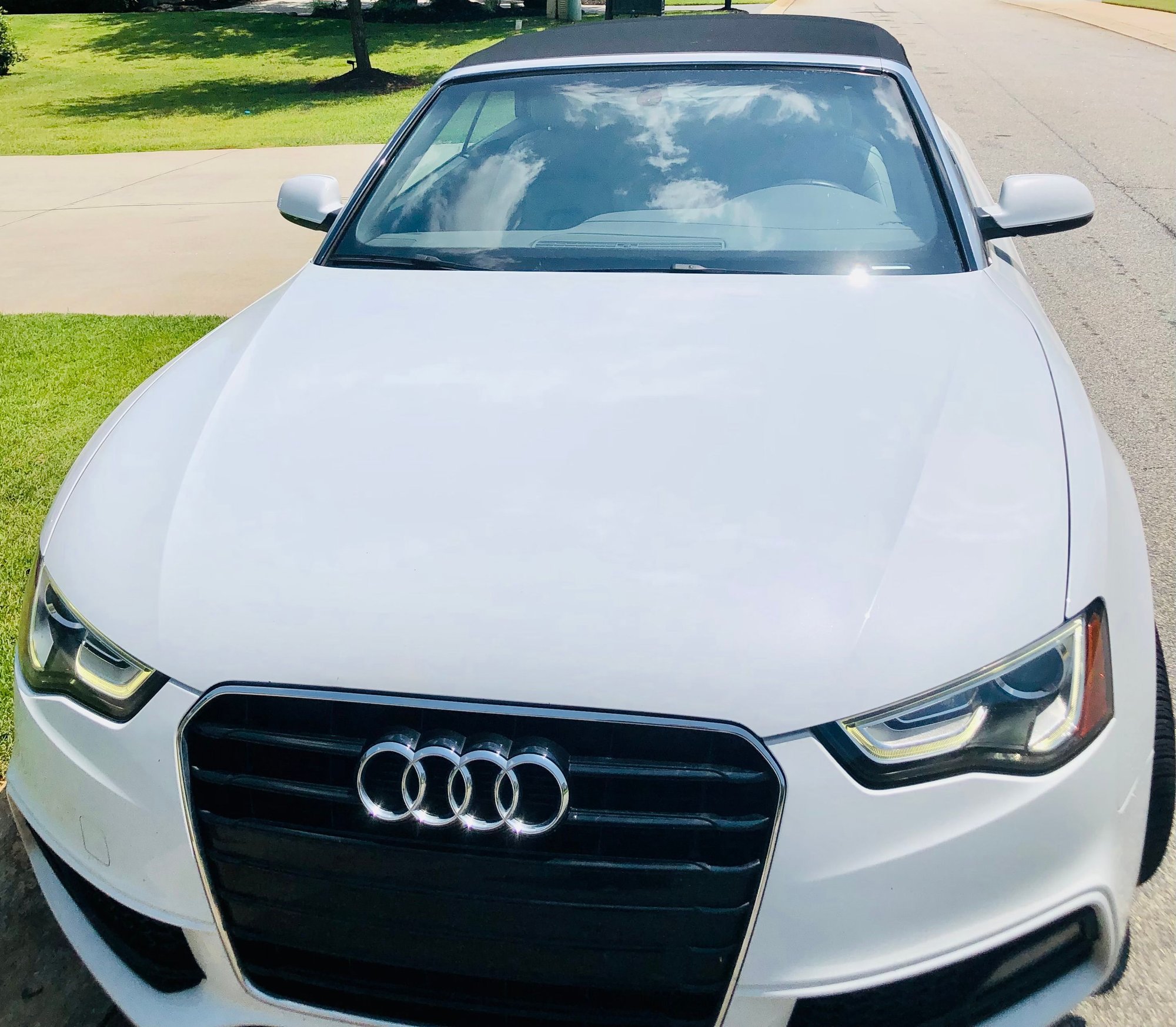 2016 Audi A5 Quattro - 2016 Audi A5 2.0T Quattro Premium Plus Cabriolet - Used - VIN WAUD2AFH6GN002201 - 131,261 Miles - 4 cyl - AWD - Automatic - Convertible - White - 29621, SC 29621, United States