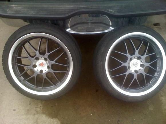 18" Flik Artics... ready to go on