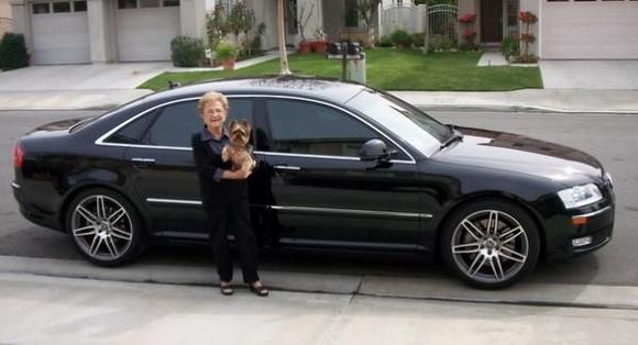 mom &amp; buzz