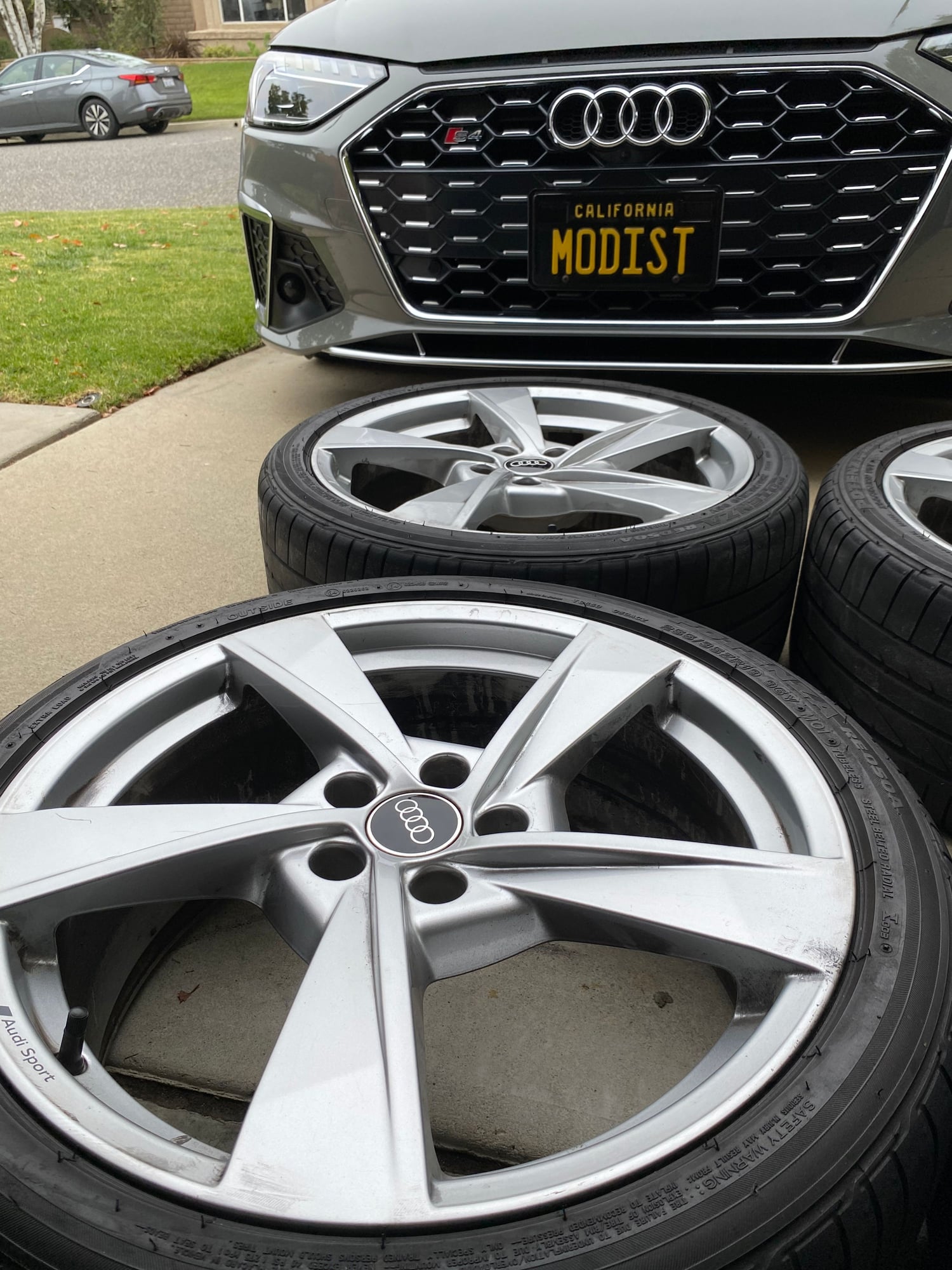 Wheels and Tires/Axles - OEM Audi S4 19" Rotor Wheels - Used - 2022 Audi S4 - Simi Valley, CA 93065, United States
