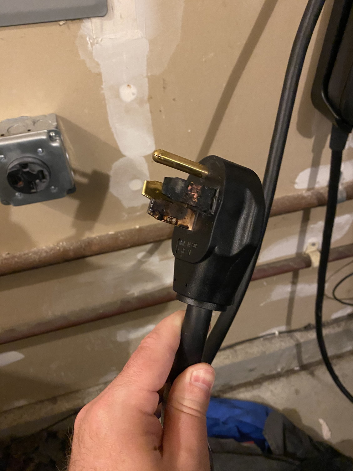 Electrician used wrong wire? Tesla Wall Connector 6 Gauge Romex :  r/evcharging