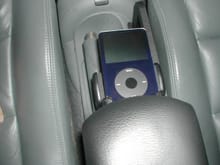 ipod_and_bb_install_026.jpg