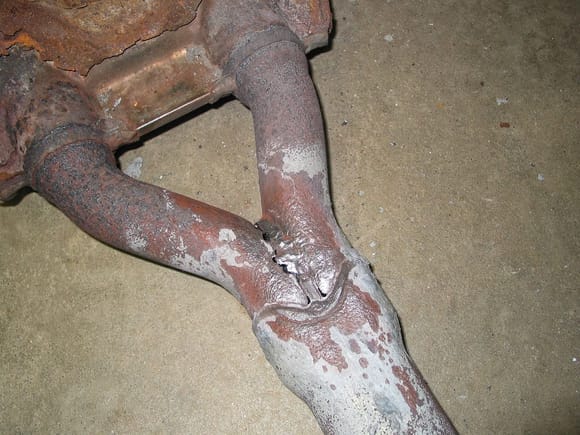 Pretty thin metal there, but still good metal to weld to everywhere else. Gotta love Audi exhaust tubing.
