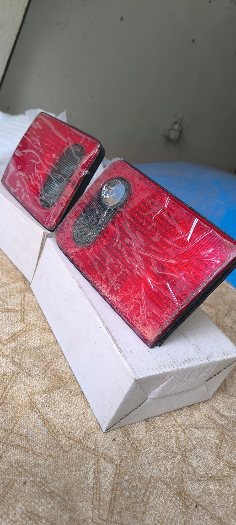 Lights - Audi A8 S8 D2 taillights new 4D0945093 4D0945094 4D0945095 4D0945096 - New - -1 to 2027  All Models - Sisak, Croatia