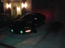 CALM has Green eyes, Soooo sexy!