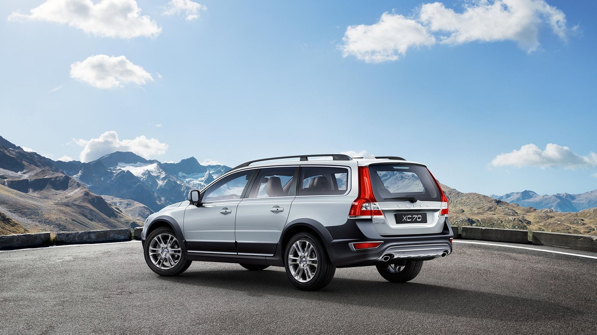 2016 Volvo XC70 Review - CarsDirect