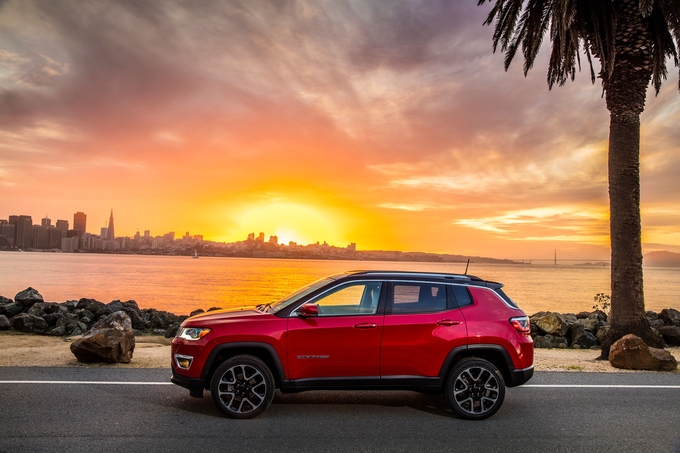 2018-jeep-compass-deals-prices-incentives-leases-overview-carsdirect