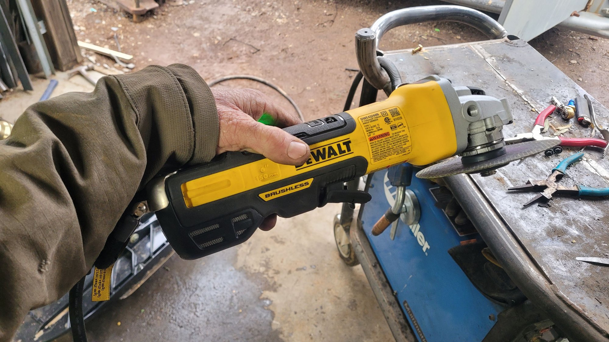 Badass cutting tool ounce gaurds removed just got it today so far impressed with how smooth it is.