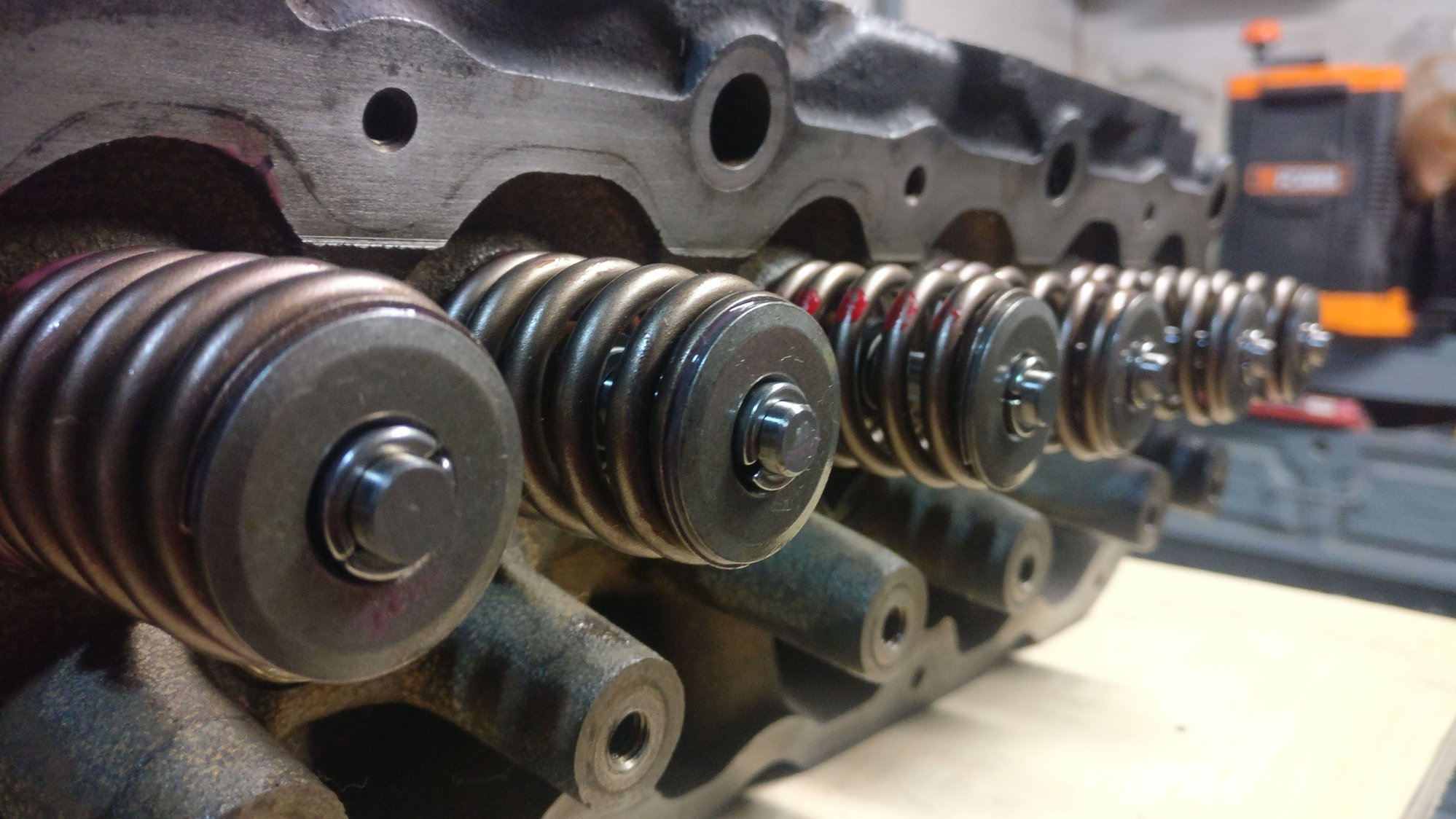 Jeep 4.0 valve spring retainers/keeper Jeep Cherokee Forum