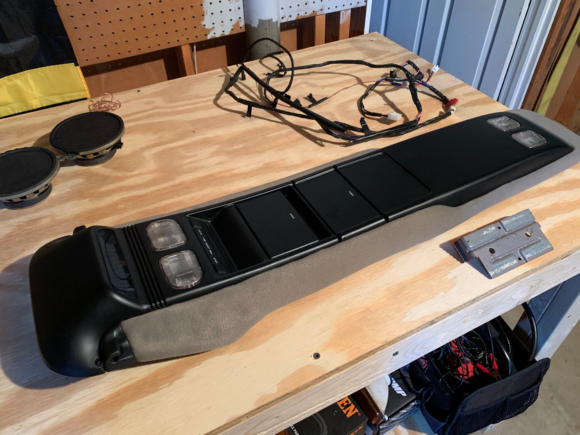 FS [SouthEast] 9701 Overhead console Jeep Cherokee Forum