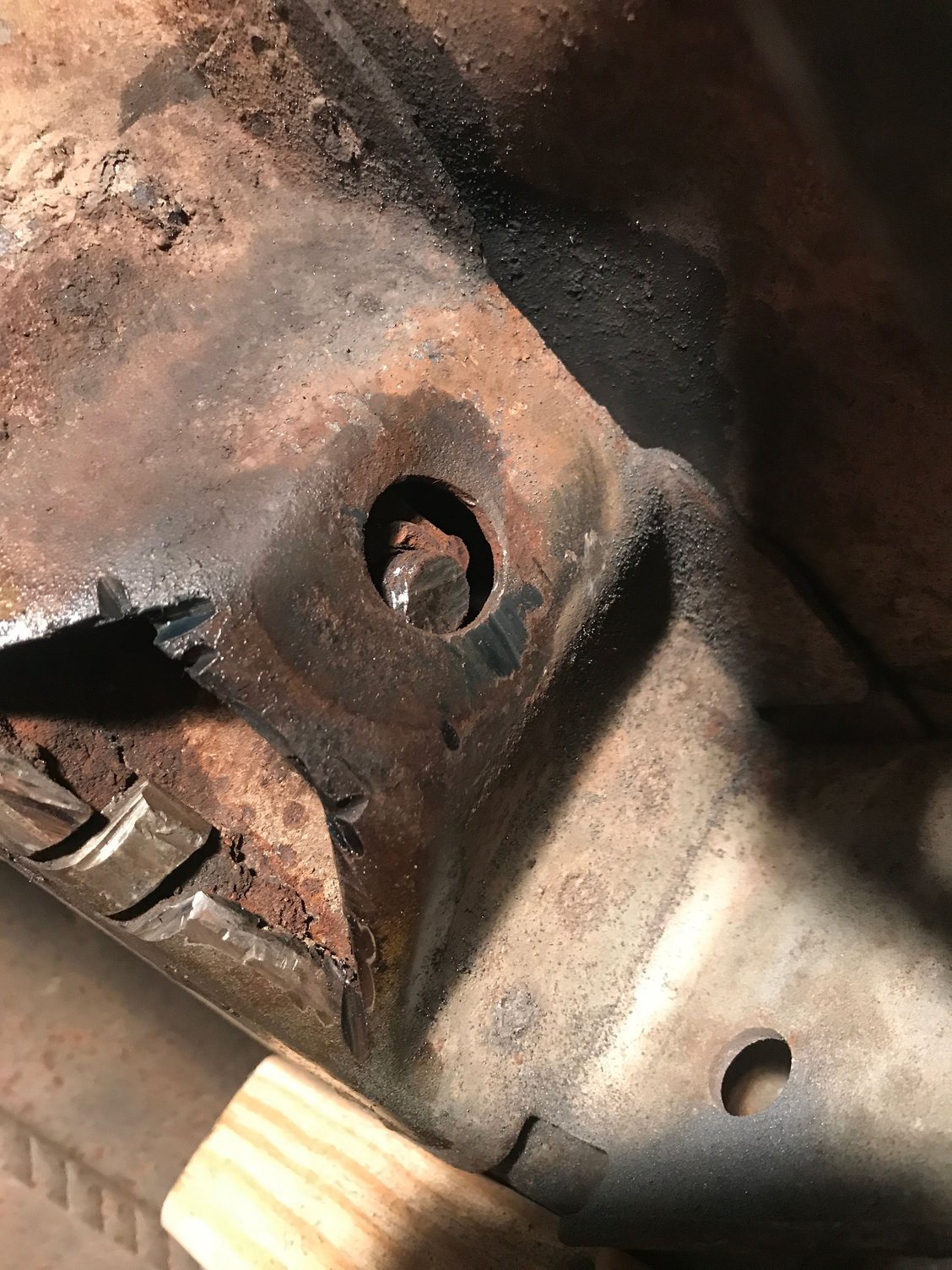 Leaf spring bolt stuck Jeep Cherokee Forum