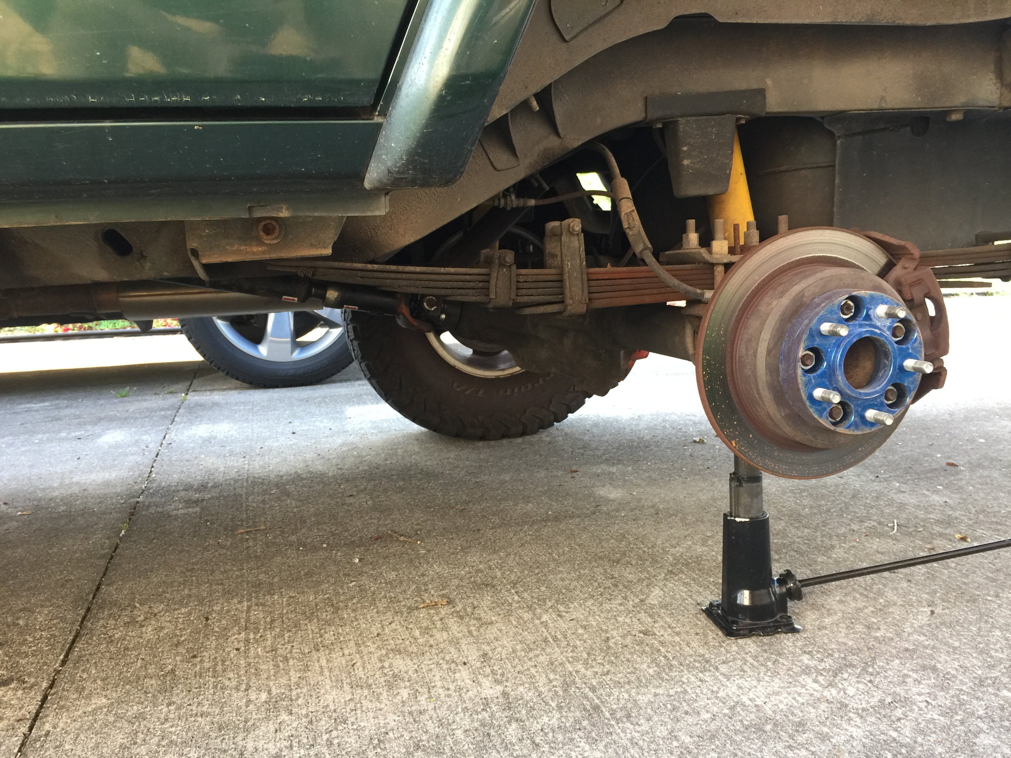 Check out these rear leaf springs Jeep Cherokee Forum