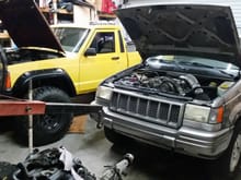 92 mj 5 speed 4 liter and 98 zj 5.9 404ci both with 456 gears, both with explorer rears.