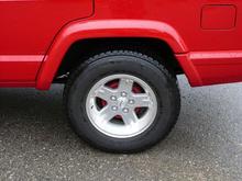 Rims i have rarley witnessed on a box cherokee.. Its also uncommon to see the rear brake drums painted.. the rims are aluminum wrangler replicas and are awsome.. 4 years old rarley polished or cleaned and they still shine like new..