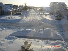 cold day, lottsa snow, and more too come. typical street shot, need 4WD