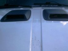 Hood scoops