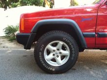 first mod... Eccos and Firestone Destination AT
235/75/15 Stock suspension