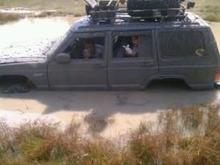 my buddys 97 jeep cherokee on a 8.5in rustyz long arm kit on 35s