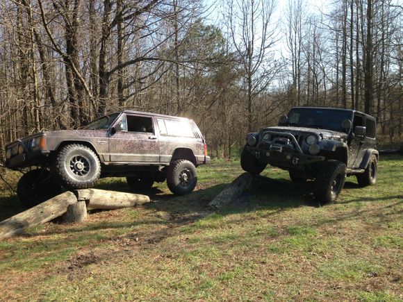 These logs are about 2 1/2' tall so not bad. Front wasn't even close to maxing out.