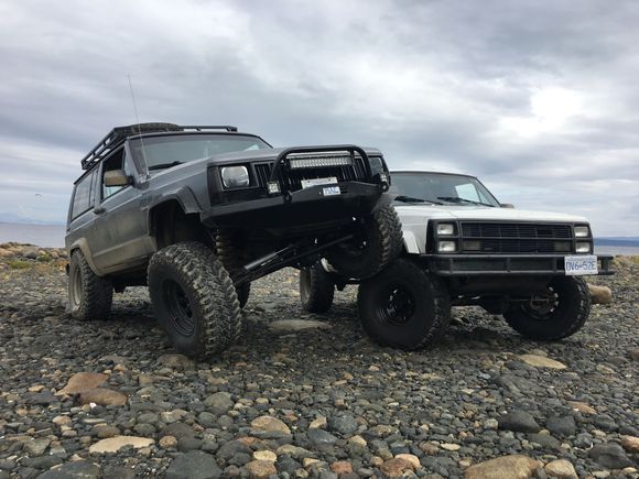 Found out I can stack on my buddies 33s 😂