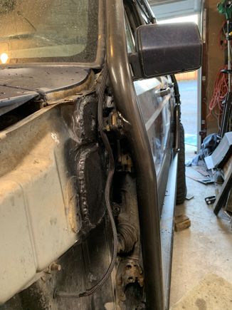 Same thing on the drivers side for the light bar wiring.