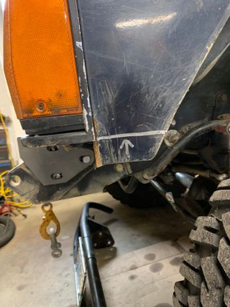 On the pre-‘97 Cherokee’s you’ll need to trim the fender here to fit the Ares Fab bumpers.