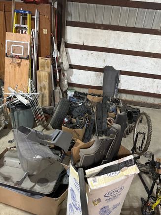 Multiple benches, 2 front seats, multiple manifolds, a computer, and no one responds… to just come pick this up..?  WTH?   PM me.. I’ve been on her 20 years.  It’s not a scam.  I understand peeps being leery.  Bring a trailer.  It’s boxed up.  CANT be ANY easier for free parts.