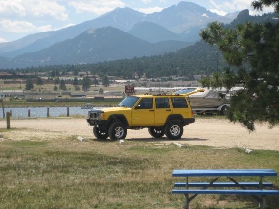 2000 Jeep Cherokee Freedom Edition: Rubicon Express lift, clean and  beginning a new.