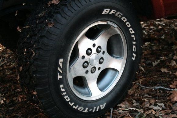 Got a set of ZJ Canyons at the local pick-n-pull. Wrapped 'em with 31" BFG's.