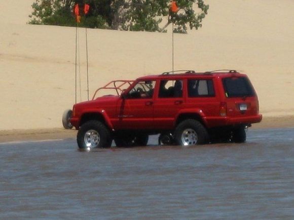 Tyler's jeep i believe had a 6in lift with 33s but he rolled it this winter