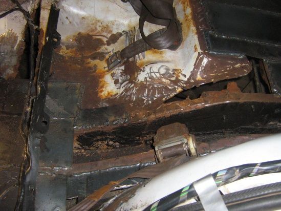 Still some work for the rear seat floor transitions