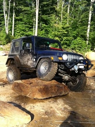 friends wrangler: 6&quot; lift, 33x12.50's, arb's front and rear, winch and 4.10 (if not 4.56) gears
