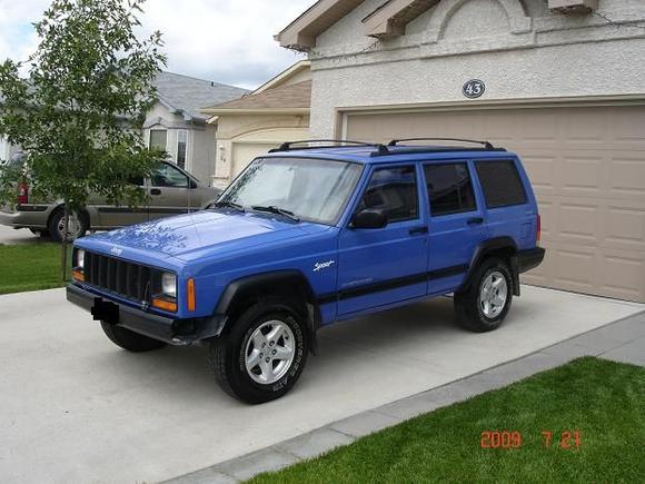 Jeep is finally cleaned!