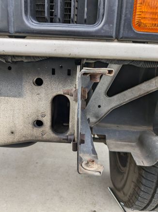 Driver side mount looks great