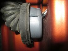 Make sure this boot is sealed against the body. 