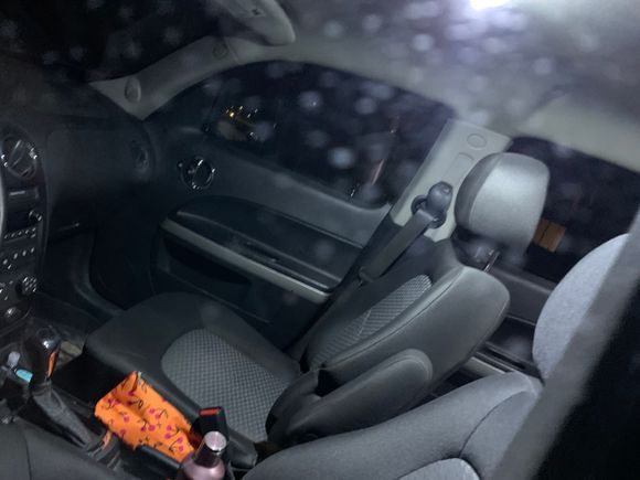 This is thru the driver’s window, dome lights on. 