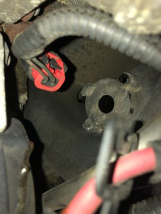 In one hole is only an Plastic nipple 