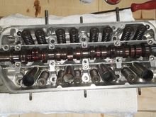 Assembly lube on camshaft