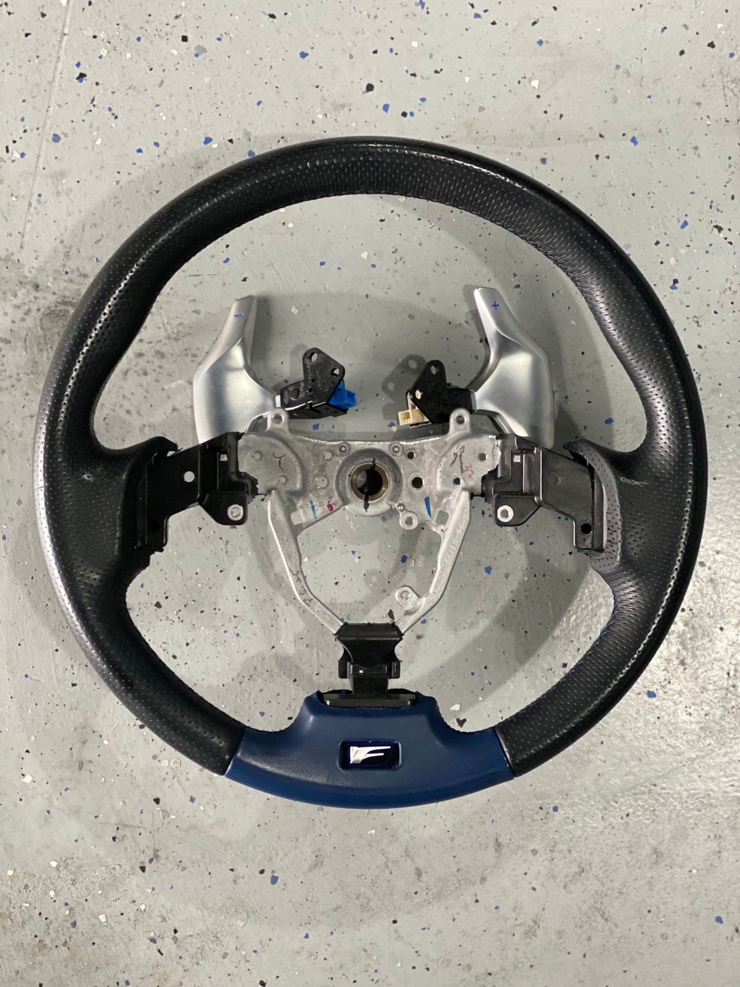 Steering/Suspension - 2012 Lexus ISF OEM Steering Wheel & Paddles - Used - 2008 to 2014 Lexus IS F - Round Rock, TX 78664, United States