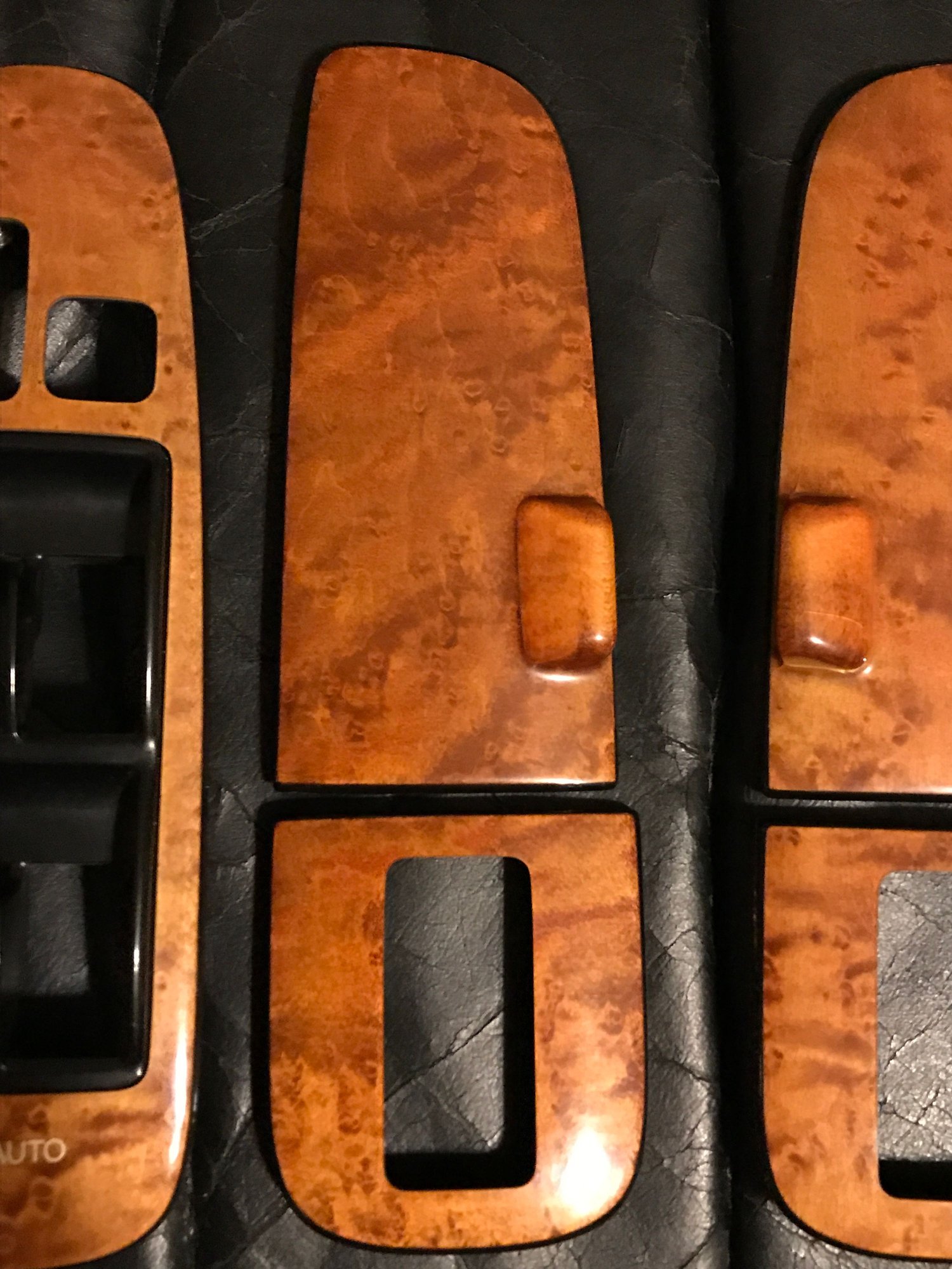 Interior/Upholstery - Platinum Edition Birdseye Maple Wood Trim Complete & Black Leather/wood Wheel - Used - 1995 to 2000 Lexus LS400 - Chandler, AZ 85224, United States