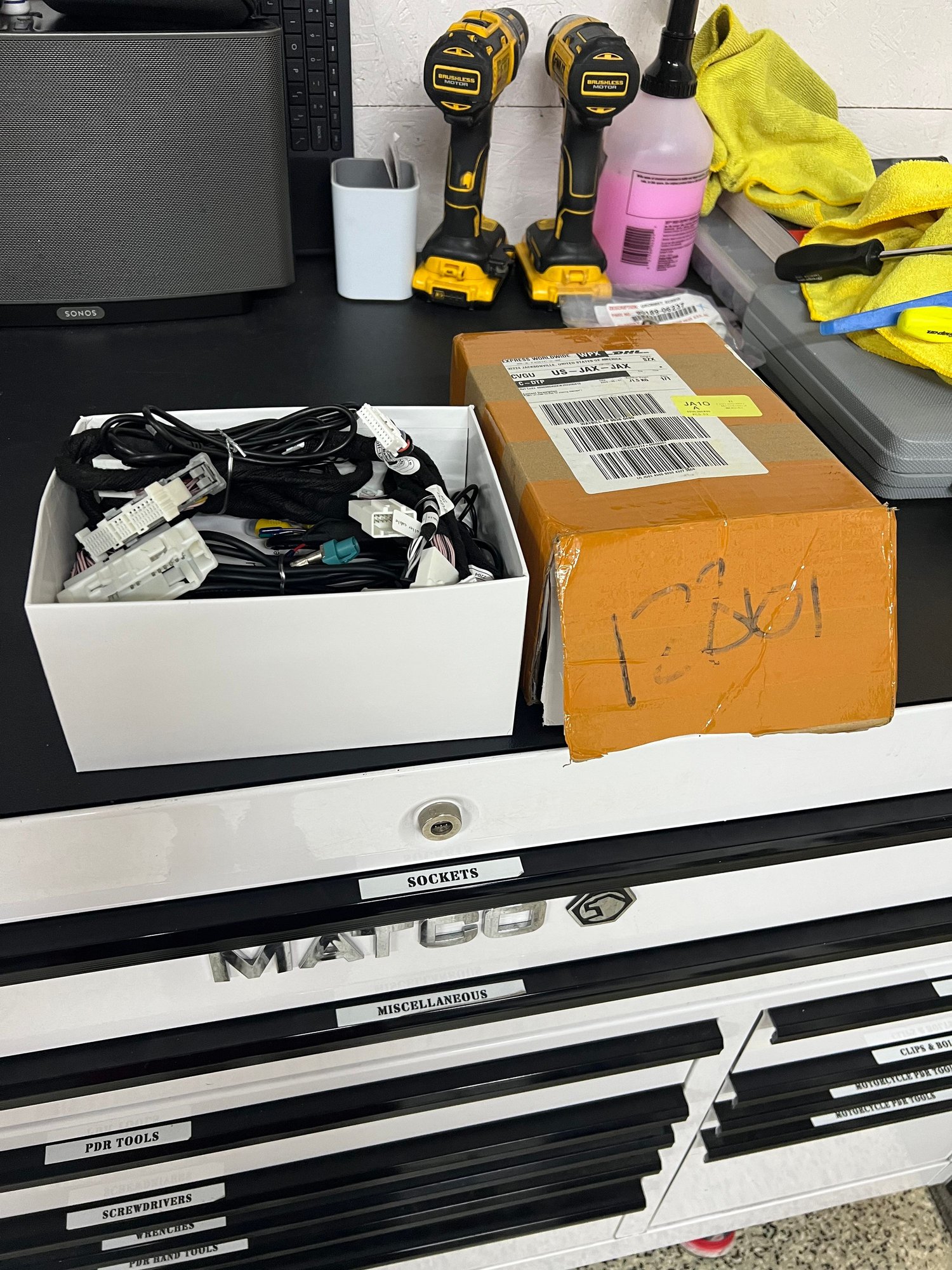 Audio Video/Electronics - Apple CarPlay device. Roadtop for 2019 RX350 - Used - 2016 to 2019 Lexus RX350 - Jacksonville, FL 32224, United States